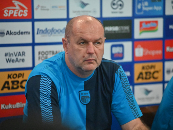 Pelatih Persib, Bojan Hodak