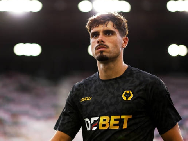 Chelsea hampir mendapatkan winger Wolves, Pedro Neto