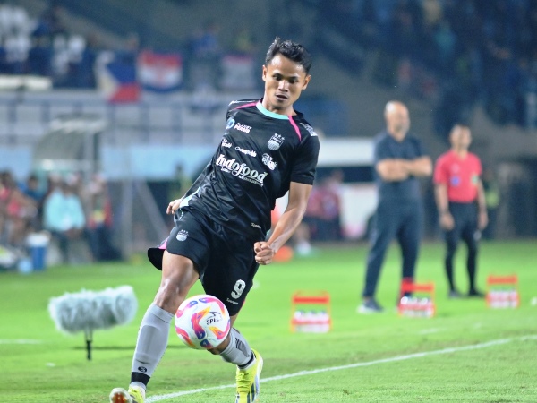 Bojan Hodak mengapresiasi performa pemain baru Persib yang menjalani debut