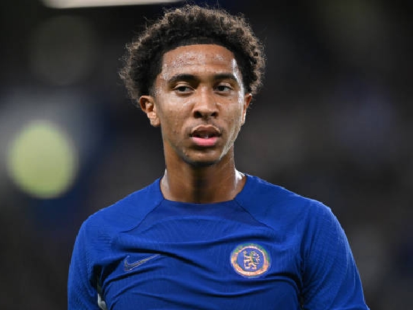 Leeds United mengincar bek muda Chelsea, Bashir Humphreys