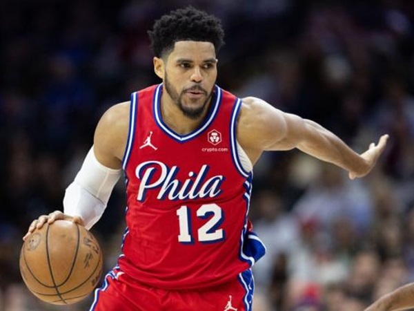 Tobias Harris Didatangkan untuk Tambah Kekuatan
