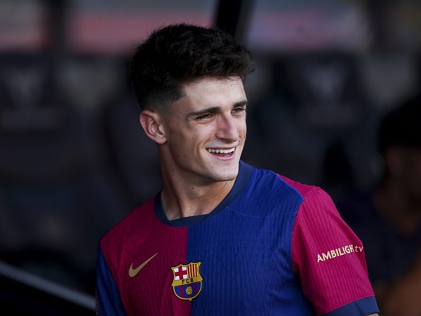 Pau Victor dan Dani Olmo Berjanji di Depan Cules