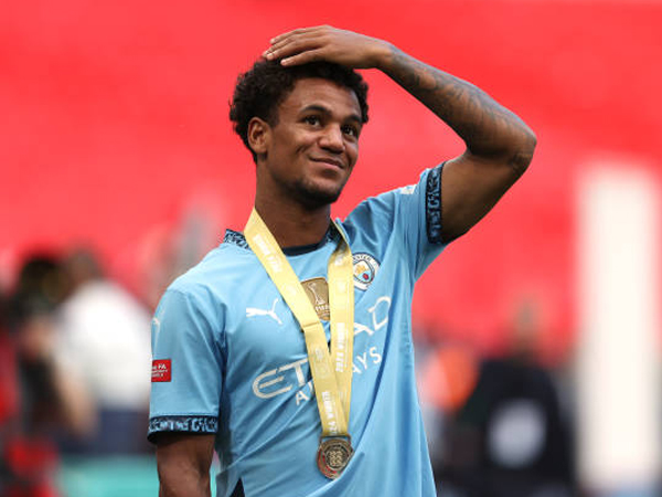 Tampil Memukau di Community Shield, Oscar Bobb Dipuji Eks Kiper Man City