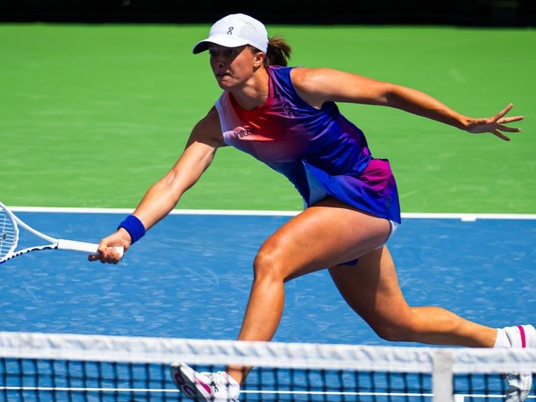 Performa Dominan Antar Iga Swiatek Menuju Perempatfinal Di Cincinnati