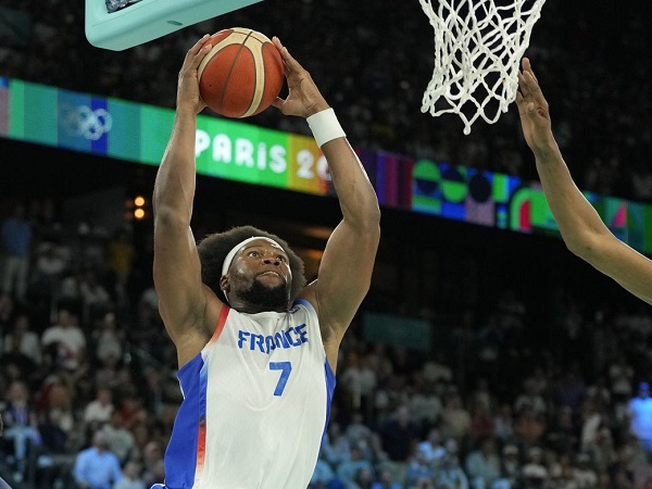 Philadelphia 76ers beri kontrak kepada Guerschon Yabusele.