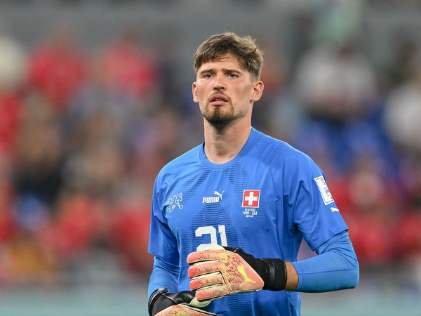 Gregor Kobel