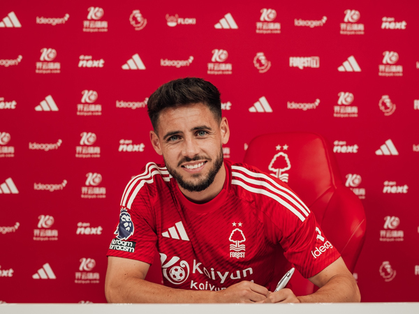Nottingham Forest Resmi Datangkan Alex Moreno dari Aston Villa