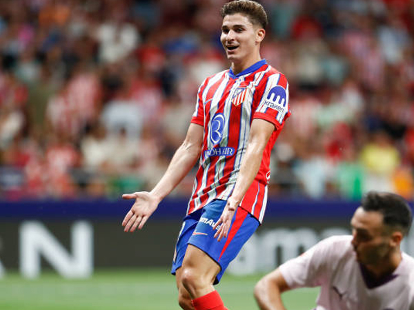 Diego Simeone Minta Waktu Julian Alvarez Beradaptasi di Atletico Madrid