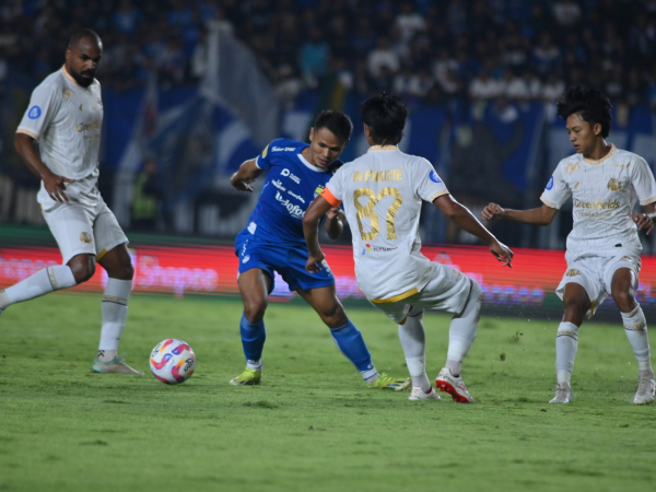 Bojan Hodak akui set piece Persib belum membuahkan hasil maksimal