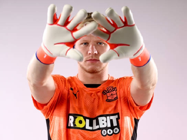 Aaron Ramsdale pindah ke Southampton dari Arsenal