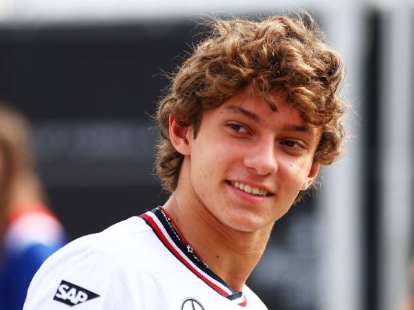 Mempersiapkan Andrea Kimi Antonelli untuk menghadapi F1 dalam waktu yang singkat merupakan pekerjaan yang signifikan bagi Mercedes. (Foto: F1 News)