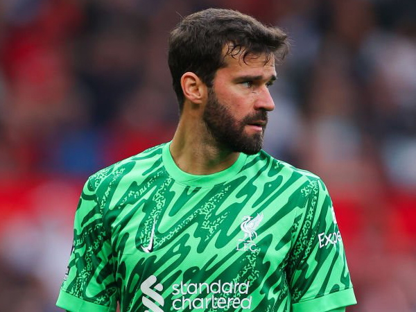 Alisson Becker.