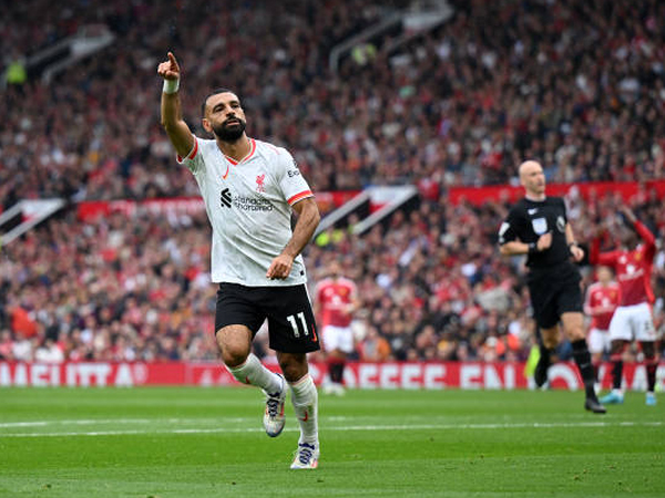 Selalu Bersinar Saat Melawan Man United, Mohamed Salah Dapat Pujian