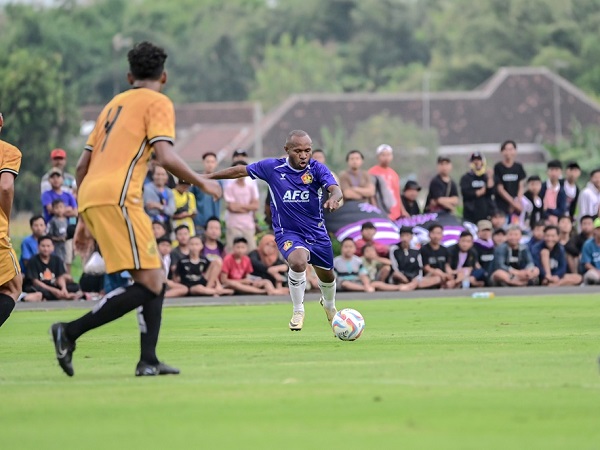 Persik Kediri resmi berpisah dengan Ferinando Pahabol