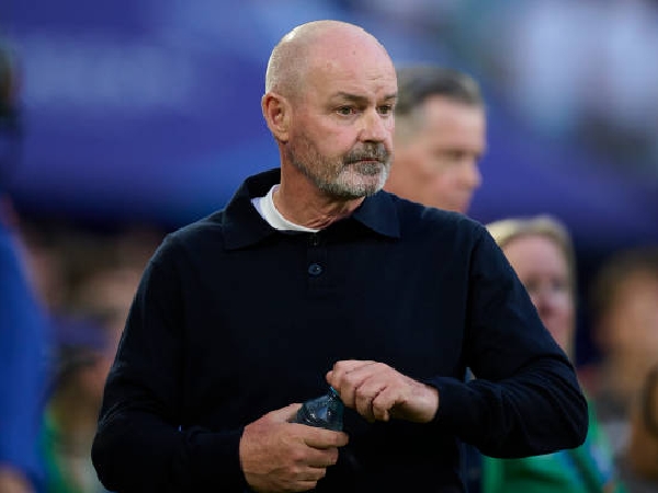 Pelatih kepala timnas Skotlandia, Steve Clarke