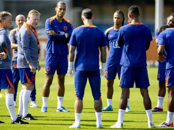 Dua Pemain Timnas Belanda Ribut, Ronald Koeman Jadi Penengah