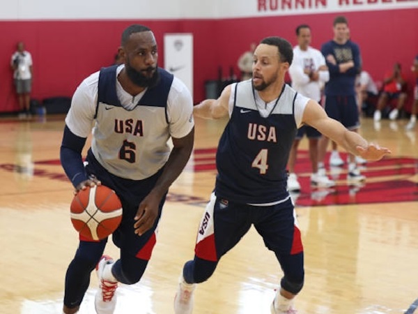 Stephen Curry Puji LeBron James karena Menanamkan Rasa Percaya Diri