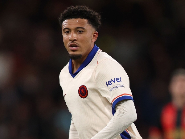 Jadon Sancho melakoni debutnya untuk Chelsea melawan Bournemouth, Ahad (15/9).