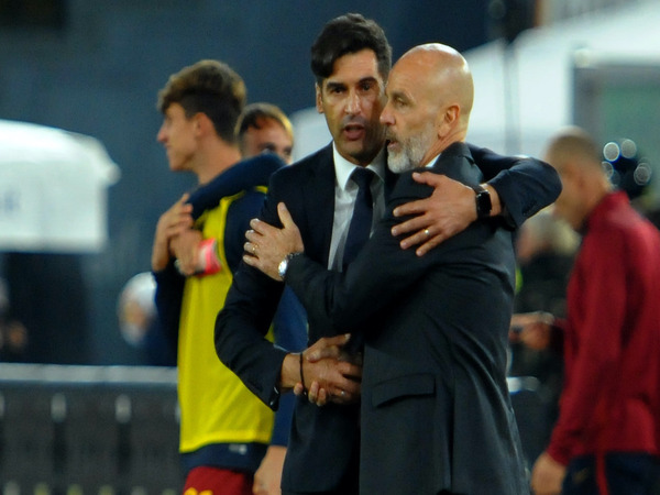 Terancam dipecat, Paulo Fonseca disebut bukan pilihan utama AC Milan pasca kepergian Stefano Pioli di akhir musim kemarin / via Getty Images