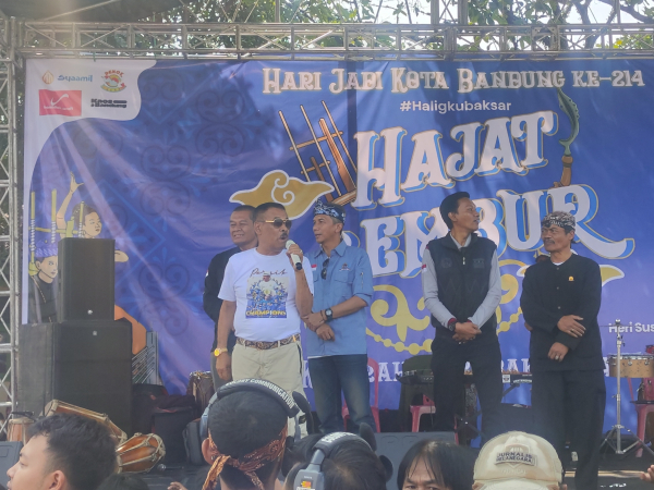 Umuh Muchtar menegaskan laga melawan Persija harus dimenangkan Persib