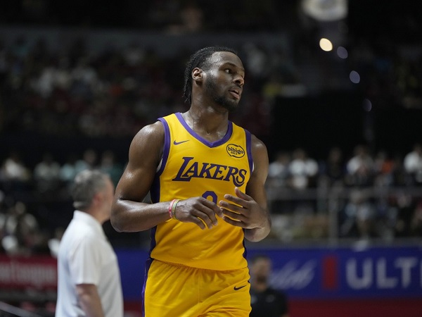 Udonis Haslem sebut Bronny James bisa tiru Jrue Holiday.