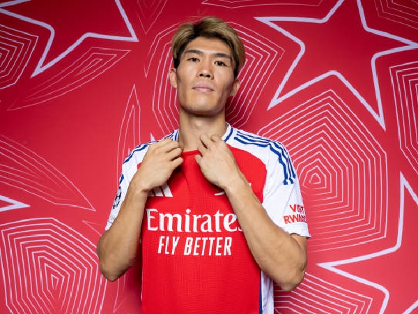 Takehiro Tomiyasu kehilangan peran inti di Arsenal