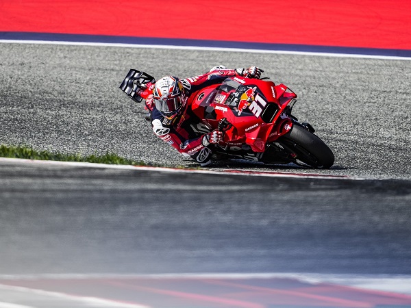 Pedro Acosta terus belajar agar kembali kompetitif.