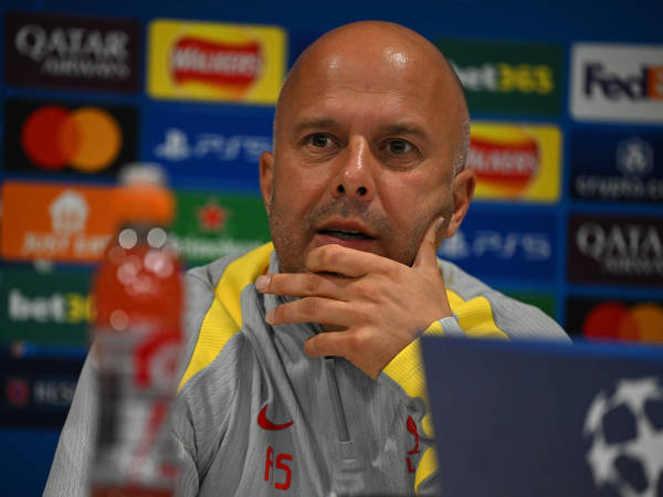 Jelang Bentrok di Liga Champions, Arne Slot Puji Kebangkitan Bologna