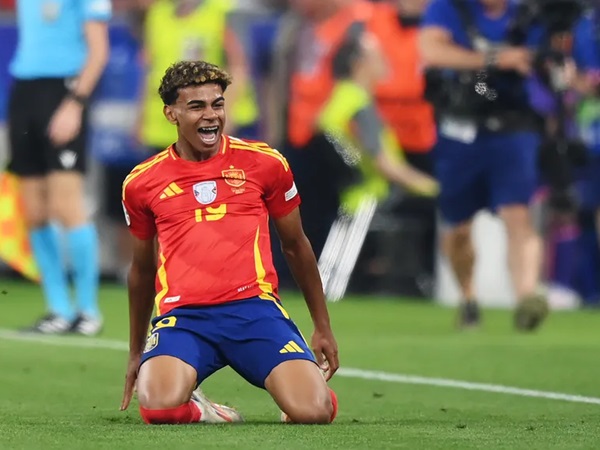 Pelatih Timnas Spanyol Jelaskan Alasan Bawa Lamine Yamal