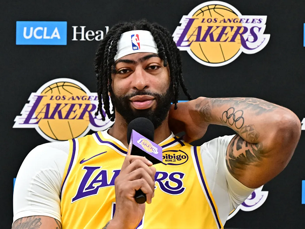 Anthony Davis salut dengan kemampuan bertahan Bronny.