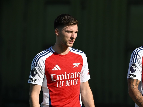 Bek kiri Arsenal, Kieran Tierney