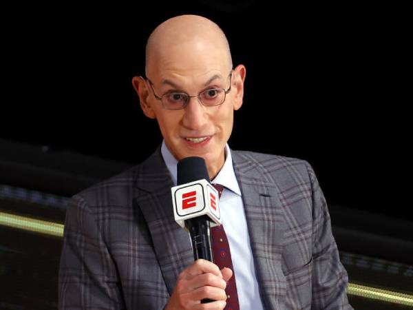 Adam Silver mengatakan NBA mengalami konsekuensi finansial yang “dramatis” dari kontroversi tersebut. (Foto: AP)