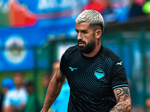 Bek terpinggirkan Lazio