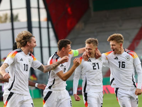 Maximilian Beier dan rekan setimnya di timnas Jerman U-21
