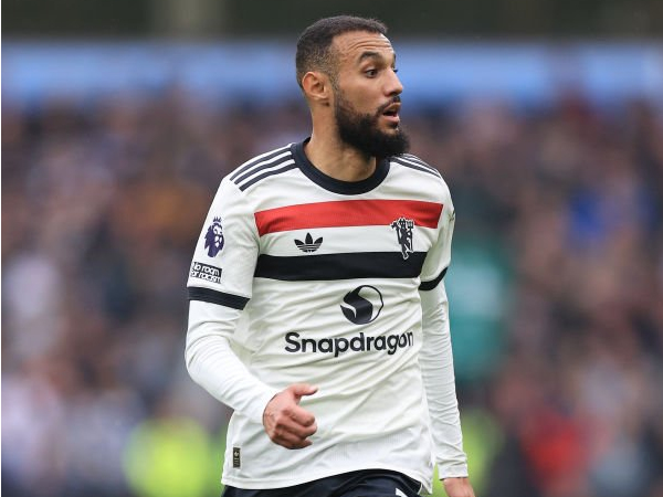 Noussair Mazraoui.