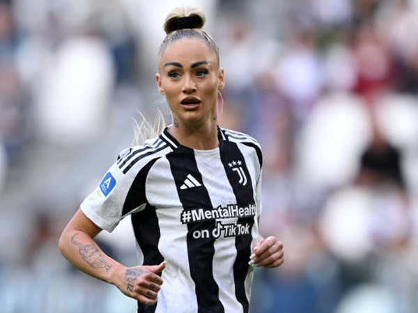 Puncaki Klasemen, Alisha Lehmann Rayakan Kemenangan Juventus Atas Roma
