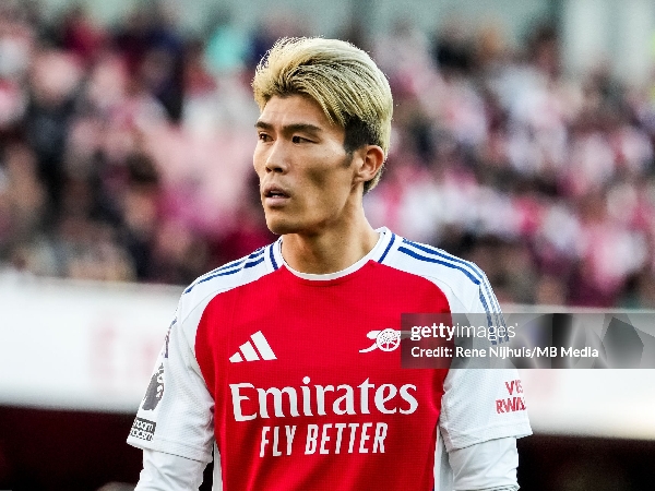 Bek serbaguna Arsenal, Takehiro Tomiyasu