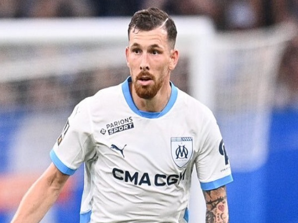 Gelandang pinjaman Tottenham