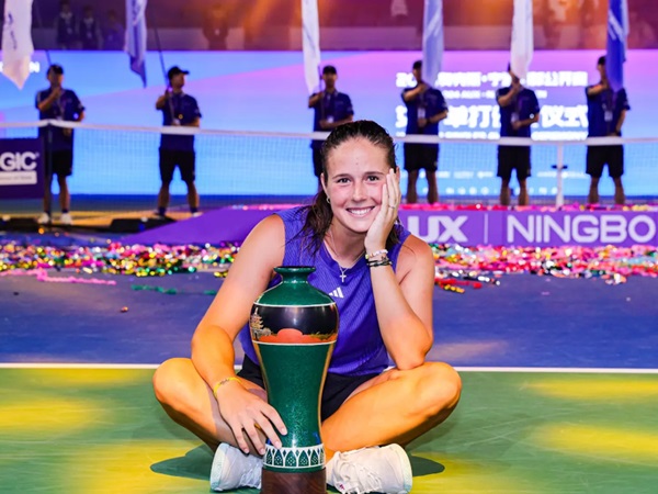 Daria Kasatkina Angkat Trofi Kemenangan Kedua Musim 2024 Di Ningbo
