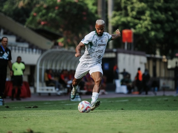 Phil Ofosu-Ayeh tak Dapat Memperkuat PSS Sleman Selama 3 Pekan