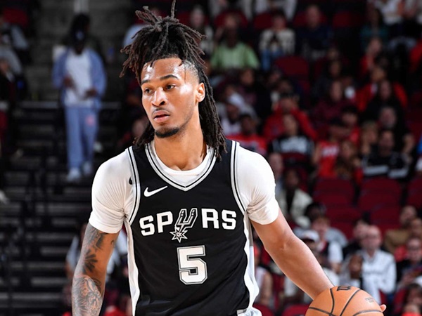 Stephon Castle Menemukan Kenyamanan Menjelang Musim