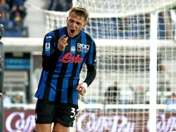 Mateo Retegui membongkar rahasia adaptasi cepatnya bersama Atalanta, usai mencetak dua gol di laga kontra Hellas Verona dini hari tadi (27/10) / via Getty Images