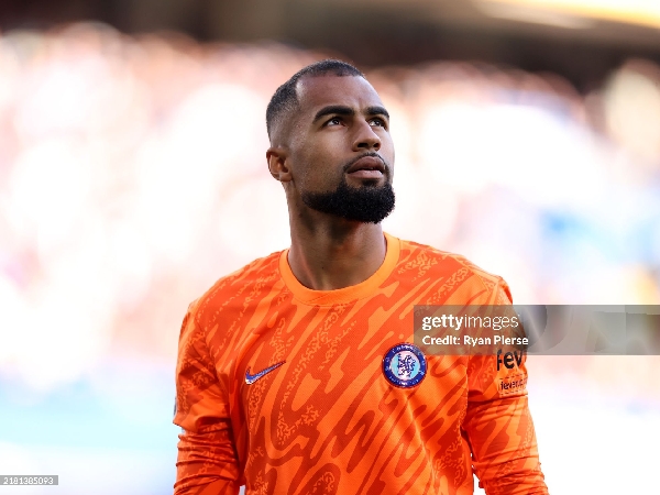 Robert Sanchez diberi peringatan oleh pelatih Chelsea, Enzo Maresca