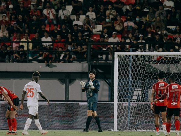 Kiper Bali United, Adilson Maringa di laga kontra Persis Solo