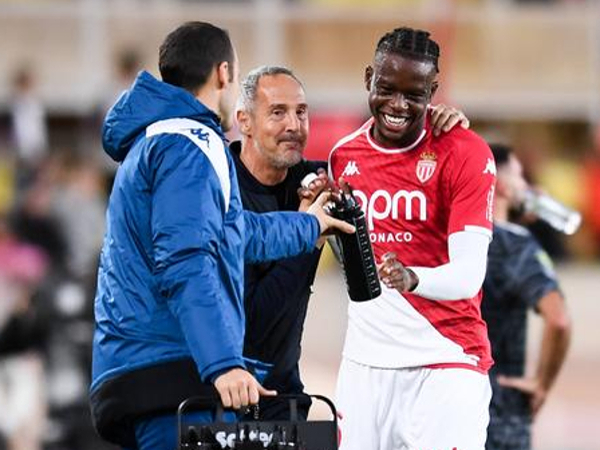 Denis Zakaria dan Adi Hutter