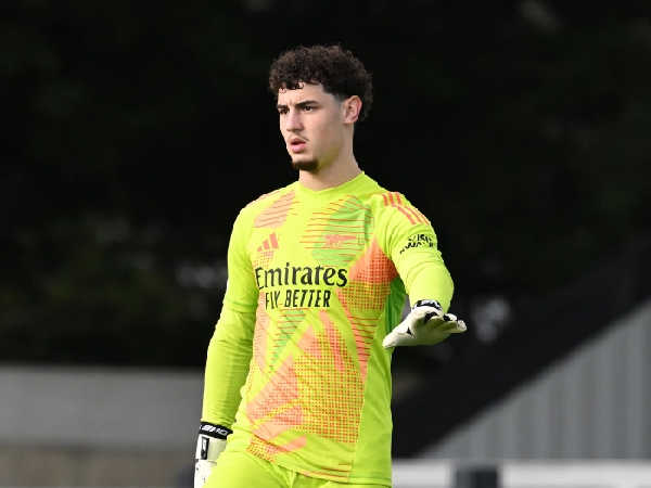 Kiper muda Arsenal, Tommy Setford