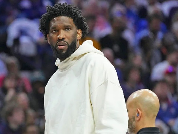 Joel Embiid dan Paul George Batal Debut Musim Ini
