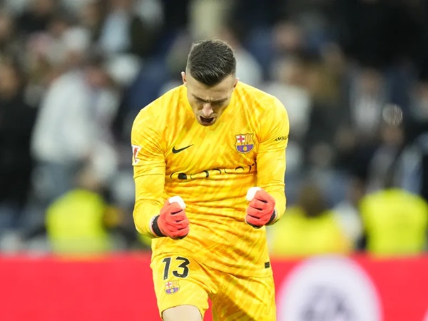 Inaki Pena Bocorkan Ucapan Hansi Flick Usai Bantai Real Madrid