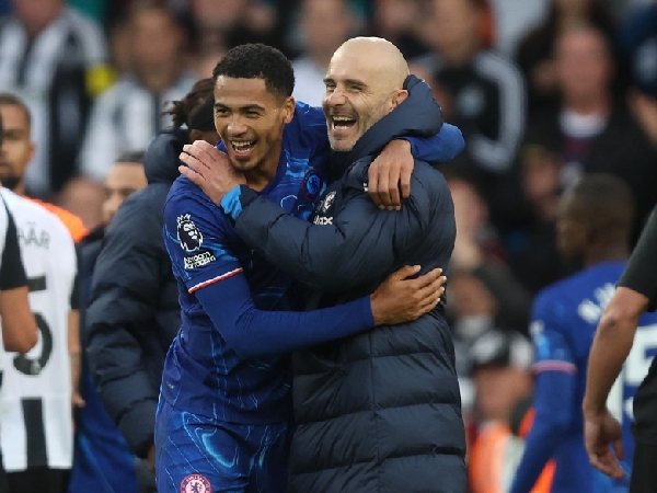 Levi Colwill dan pelatih kepala Chelsea, Enzo Maresca