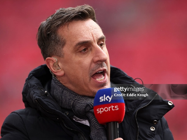 Gary Neville mengomentari insiden yang melibatkan Lisandro Martinez dan Cole Palmer